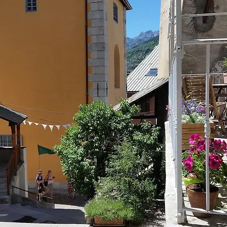 Apartman Maison A Tour